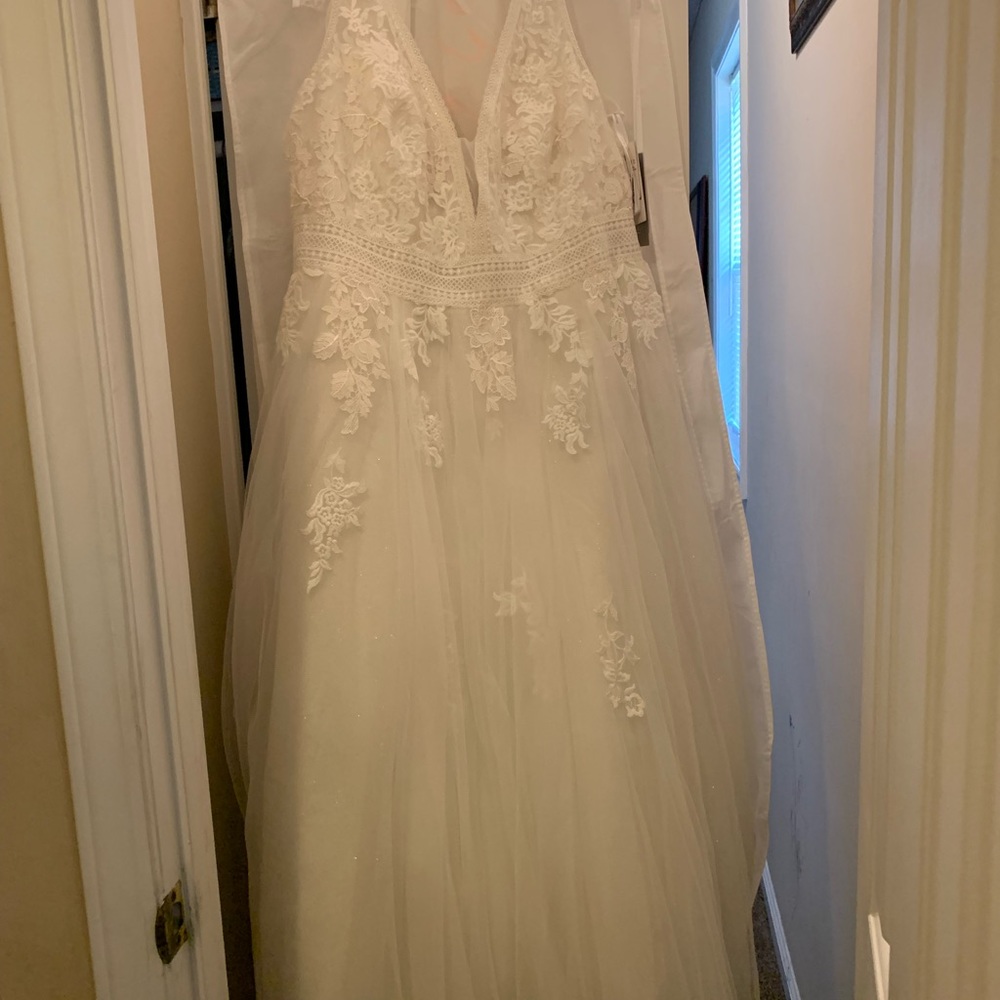 Oleg Cassini size 22 wedding dress